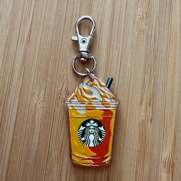 5 piece Starbucks Inspired Colorful Frappuccino Keychain Collection - Picture 3 of 9
